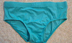 Low Rise Cut Men´s swim Trunks

