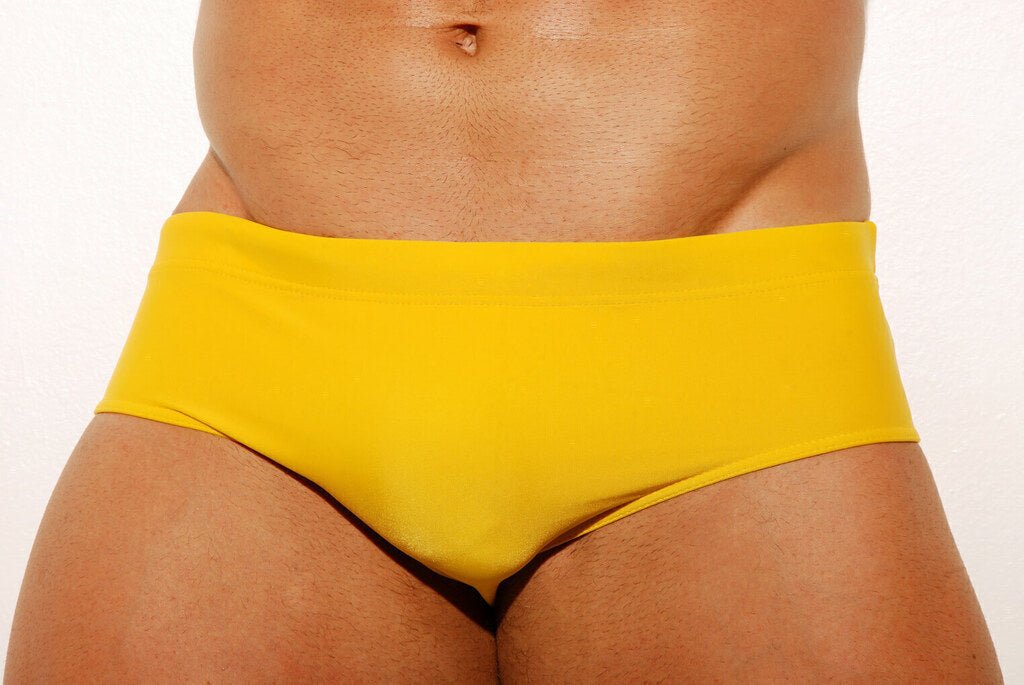 Mens Yellow Togs Low Rise 10 cm Side - Aberbeach